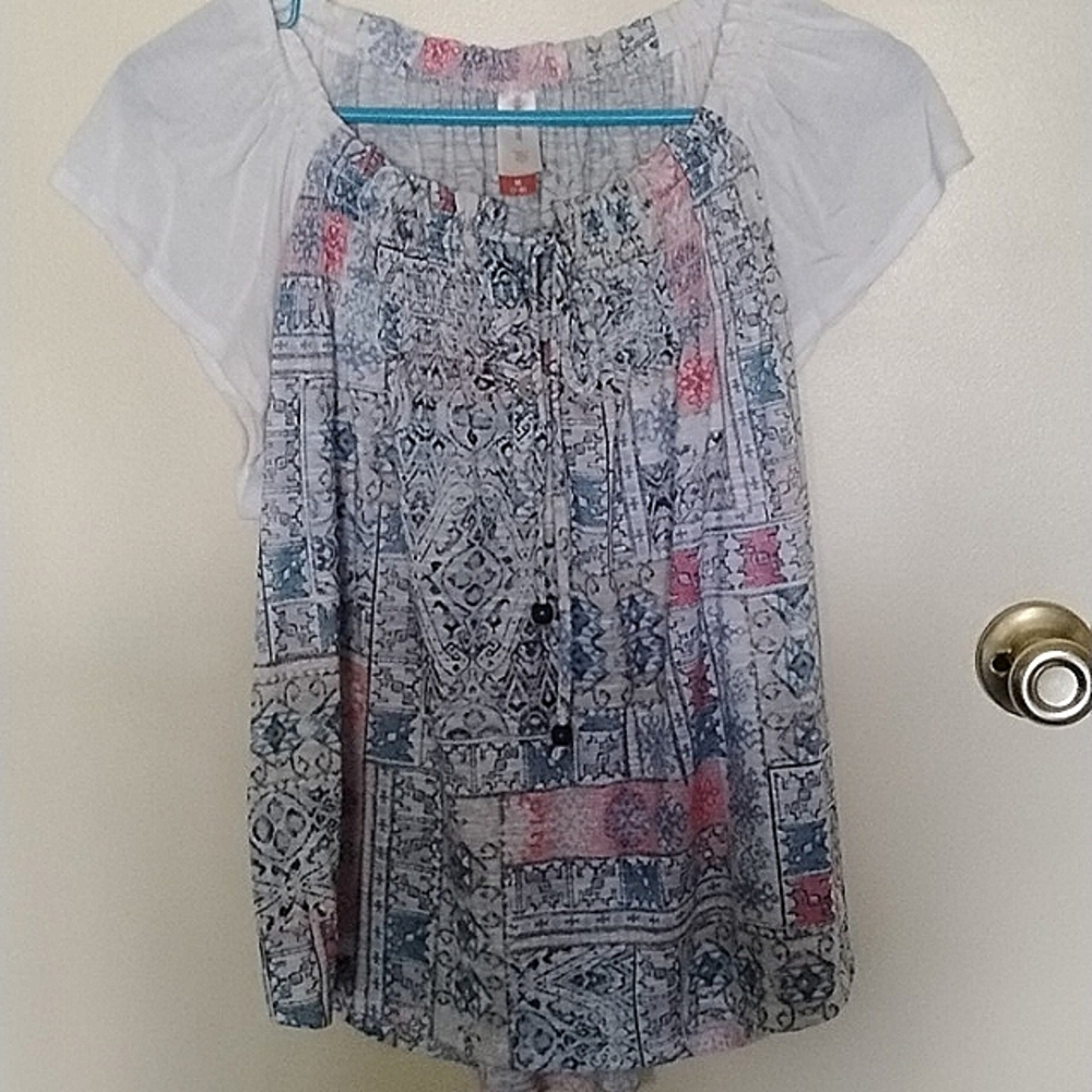 100% Polyester Top